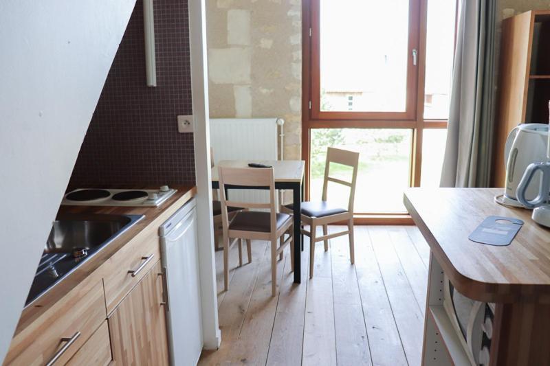 ホテル Domaine Du Normandoux, The Originals Relais Tercé エクステリア 写真